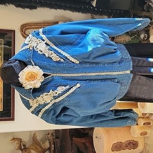 NWOT DENIM LACE TRIM BOMBER JACKET